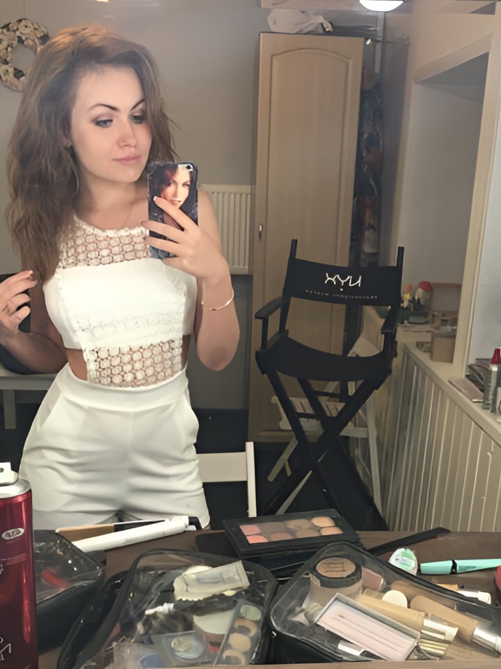 Индира привлекальеная девушка из Перевальска цена от 1500 руб