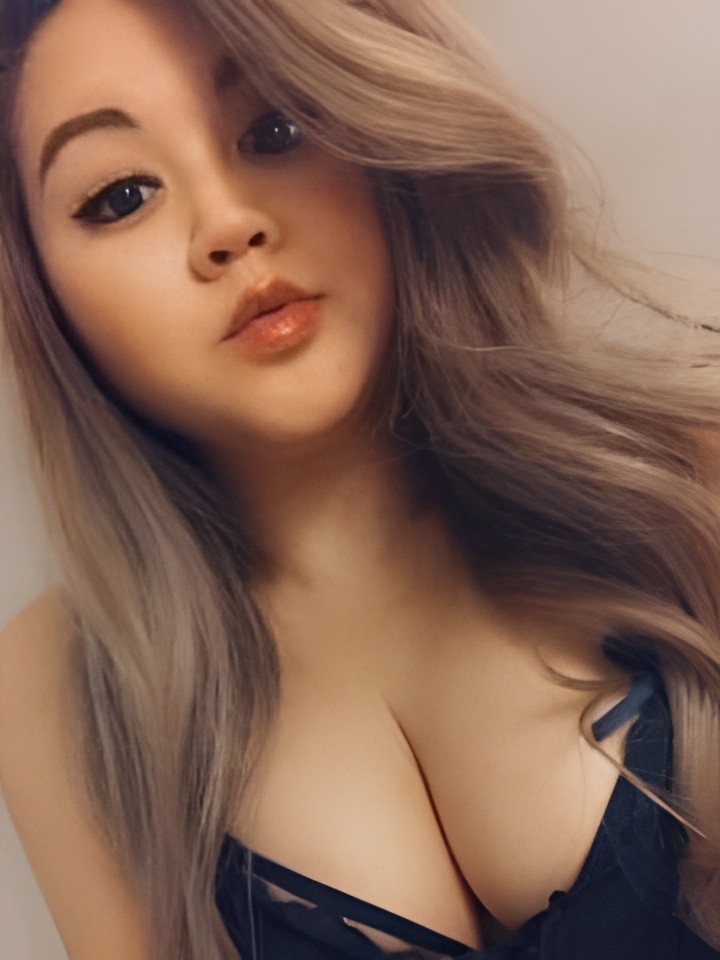 Сесилия привлекальеная девушка из Перевальска цена от 2000 руб