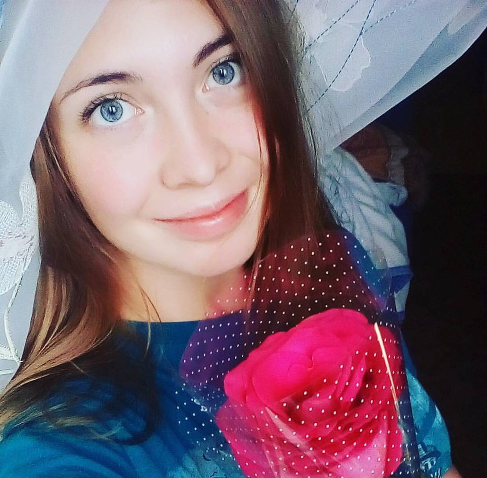 Кира привлекательная девушка из Перевальска цена от 3500 руб