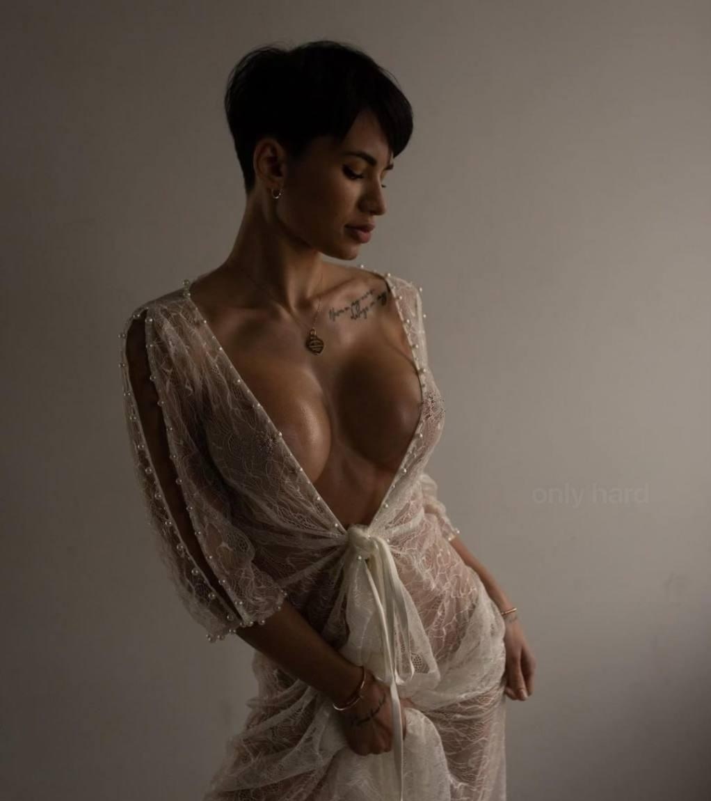 Ника привлекательная девушка из Перевальска цена от 7000 руб