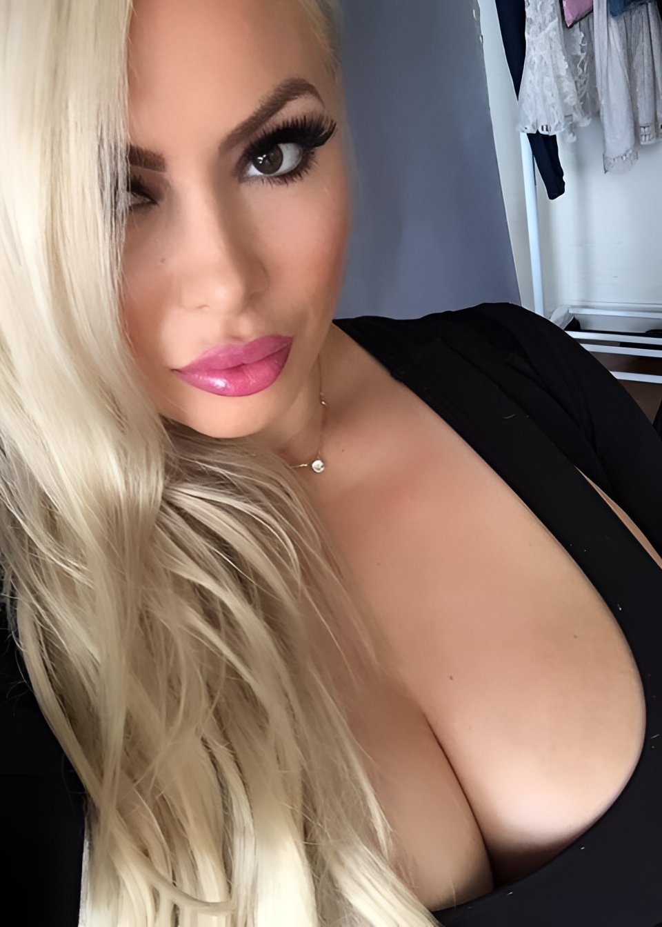 Кристина привлекальеная девушка из Перевальска цена от 7000 руб