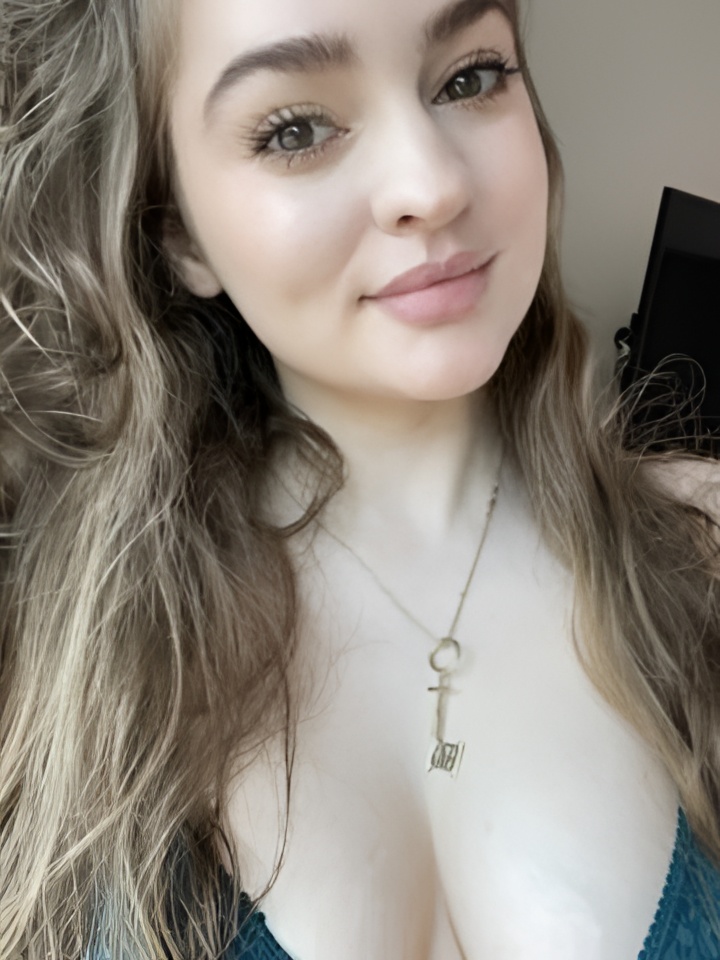 Индивидуалка Лаура, доступна для личного знакомства от 3000 руб