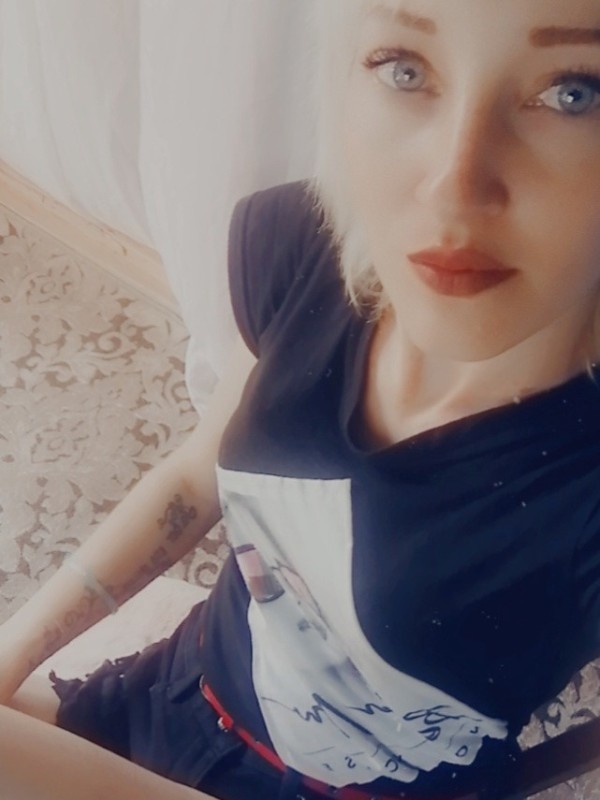 Адель привлекательная девушка из Перевальска цена от 3000 руб