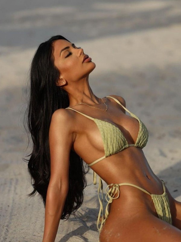 Жанна привлекательная девушка из Перевальска цена от 5000 руб