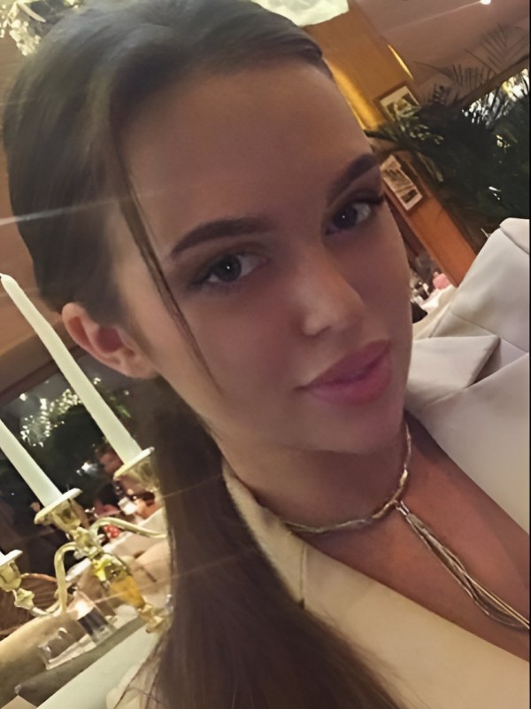 ЛЕНА привлекательная девушка из Перевальска цена от 6000 руб